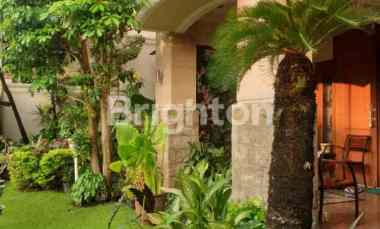 Rumah 2 Lantai, Araya 1, Siap Huni, Terawat, Lks Jalan Utama