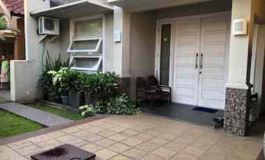 dijual rumah araya