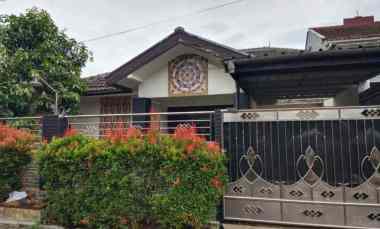 dijual rumah arcamanik