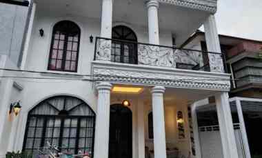 Rumah Antapani Arcamanik Mewah 3 Lantai Ada Private Pool