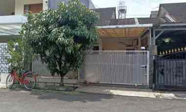 dijual rumah arcamanik