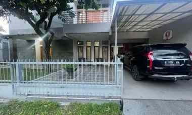 dijual rumah arcamanik endah