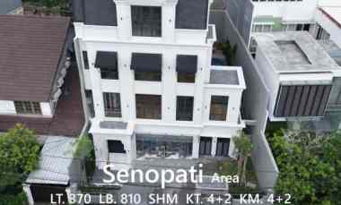 The American Classic House 4 Fl With Lift at Senopati, Kebayoran Baru