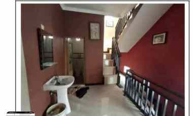 Dijual Murah Rumah Mewah 3 Lantai Pinggir Jalan di Area TKI 2 Bandung