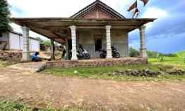 dijual rumah asri view sawah karanganyar