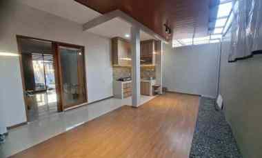 dijual rumah awiligar