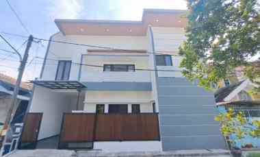 Rumah 2 Lantai New di Babatan Pantai, Selangkah Kenjeran dan Anyeong M