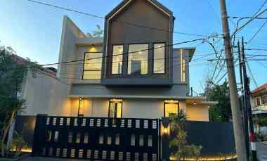Dijual Rumah Scandinavian Rooftop Garden Babatan Pantai Surabaya Timur