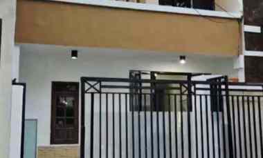 Rumah Dijual di Babatan Pratama