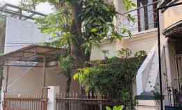 dijual rumah bagus area pondok gede