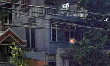 Rumah 3 Lantai Nol Jalan Utama Bambe Driyorejo Kawasan Padat Ramai