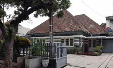 Rumah Belanda Heritage C Lokasi Strategis dekat Gedung Sate Bandung