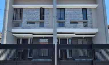 Rumah Dijual di Klampis Semolo Timur