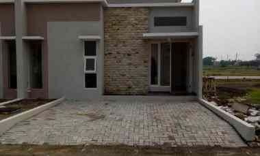 dijual rumah baru gress siap huni newton park sidoarjo