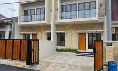 Dijual Rumah Baru Semi Furnished di Kencana Loka BSD