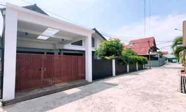 dijual rumah batu indah