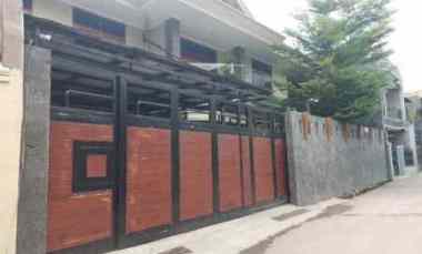 dijual rumah belakang mall pvj kota bandung