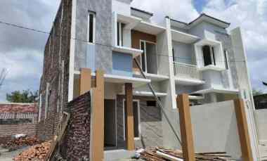 Rumah Dijual di Bendul Merisi Surabaya Baru 2 Lantai, 0812.1714.3588