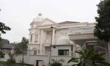 Dijual Rumah Mewah Berkonsep Eropah Dibillymoon Jakarta Timur