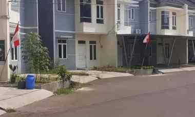 Rumah 2 Lantai Siap Huni Dikarawaci Harga 800Jt-an, 5 juta all in