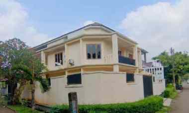 Rumah Hook Semi Furnished Bintaro Jaya, Lt.305 Lb.300 Rp.5,9M
