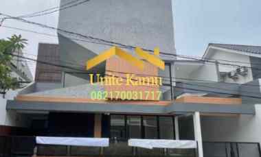 Rumah Baru Sektor 9 Bintaro, Lt.180 Lb.285, Kolam Renang. Rp.4,8M