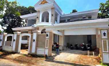 Rumah Mewah Ala Resort dekat Toll, Kebun Raya, Lippo Plaza