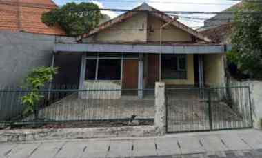 dijual rumah bratang gede