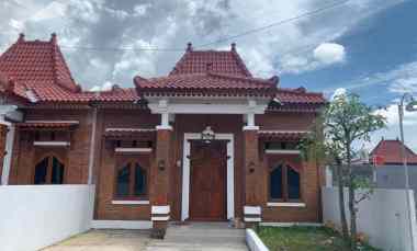 dijual rumah bugisan prambanan klaten