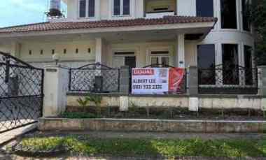 Bukit Darmo Golf Bdg Rumah Hitung Tanah Lebih Murah Shm Kpr Graha