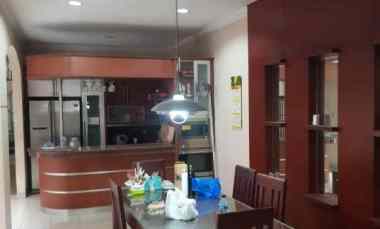 Dijual Rumah Siap Huni Jalan 3 Mobil di Bukit Gading Mediterania