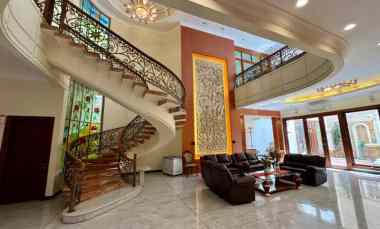 Rumah Mewah Fully Furnished di Bukit Gading Mediterania Kelapa Gading