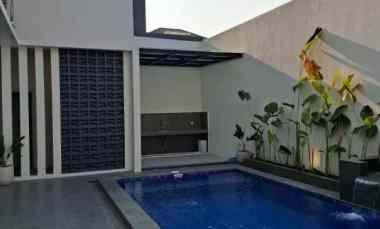 Rumah Bukit Golf International dekat Pakuwon, Graha Famili STV