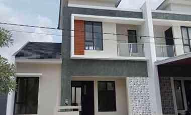 Rumah Ready Dua Lantai di dalam Cluster hanya 900jt an Tembalang Smg