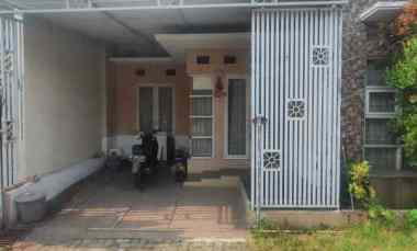 dijual rumah caman