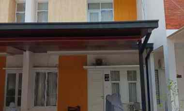 Rumah Secondary dalam Cluster dekat LRT Jatibening Bekasi Kota