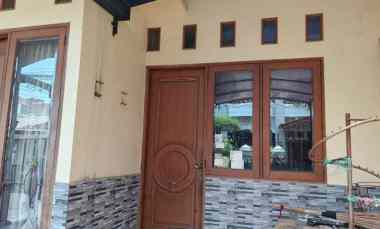 dijual rumah cantik di cipinang