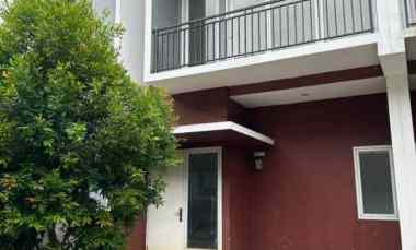Dijual Rumah 2 Lantai di Casavera Akses Raffles Hills Cibubur