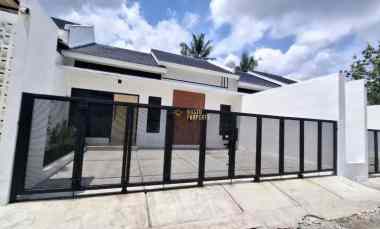 Rumah Baru, Siap Huni, 8 menit ke Rsud Sleman di Caturharjo