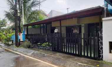 Dijual Rumah Cem.Putih Indah Jkt-Pus, Lok Bgs,Jln 2 Mobil,murah