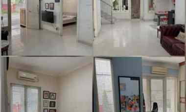 Langka Central Park A Yani 2man Second Minimalis 2 lantai Cantik