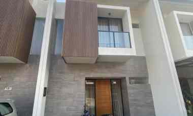 Rumah Dijual Central Park Juanda Sidoarjo Turun Harga Semi Furnished