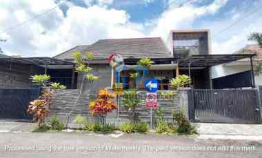 Dijual Rumah Komplek Cibabat Cimahi 2 Carpot Hadap Timur