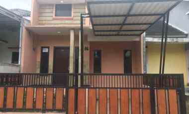 Rumah 2 Lantai Harga Nego Owner Lokasi dekat Stasiun dan Exit Tol