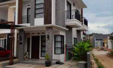 dijual rumah cicayur