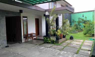 Rumah Dijual di Cigadung, Dago Bandung Utara
