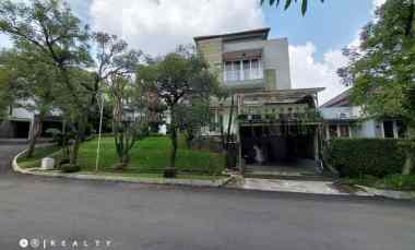 Rumah Bagus Cigadung Harga Dibawah Pasar dekat Dago Bandung Utara