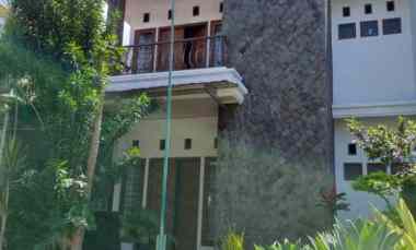 Rumah Dijual di Cigadung Raya Barat, Cigadung Pesantren