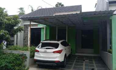 dijual rumah cihanjuang