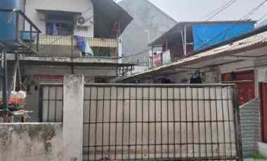 Rumah Kontrakan 10 Pintu di Kramat Jati, Depan Taman Mini